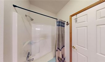 2 Ewes Ln, Bella Vista, AR 72715