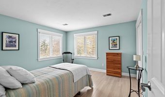 2 Beach Plum Lane U E, Bourne, MA 02532