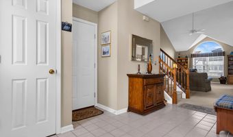 18 Peaksail Dr, Bayville, NJ 08721