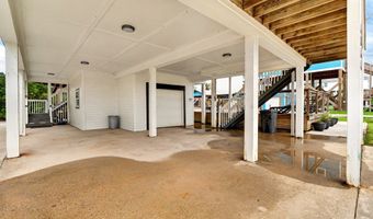 4044 Mindanao St, Bay St. Louis, MS 39520