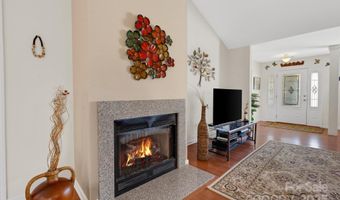 41 Sunview Cir, Arden, NC 28704