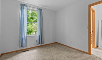 1097 Pebble Brook Dr, Columbus, OH 43240