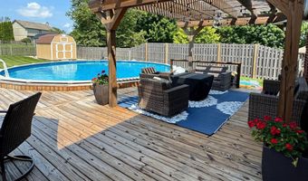 317 Edgewood Pl E, Anderson, IN 46011