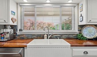 2310 Skyline Dr, Bartlesville, OK 74006