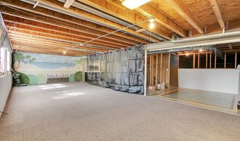 2801 Waterfront Ave, Algonquin, IL 60102