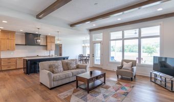 921 Justine Cir E, Indianapolis, IN 46234