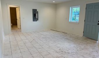 348 12th St, Apalachicola, FL 32320