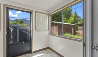 206 E 2nd Ave, Clark Fork, ID 83811