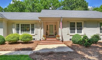7022 Lancer Dr, Charlotte, NC 28226