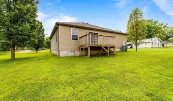 107 W Summit St, Aurora, MO 65605