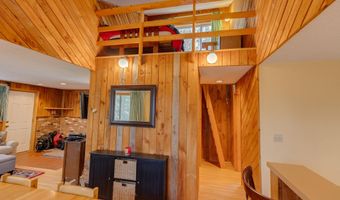 37 Pegwood Hill Rd, Campton, NH 03223