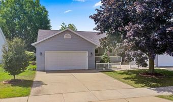 3303 E HEIDEMANN Dr, Appleton, WI 54915