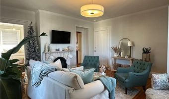 5 Record St 2B, Newport, RI 02840