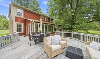 2400 Anchor Way, Anchorage, KY 40223