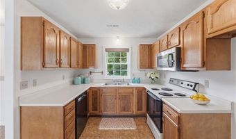 45 Maritime Dr D, Charlestown, RI 02813