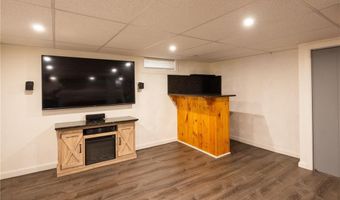 34 Shore Rd, East Providence, RI 02915
