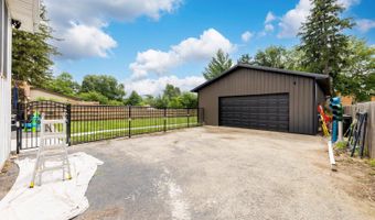 17 W667 Lorraine Ave, Addison, IL 60101