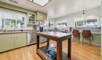 879 Pacific St, Angels Camp, CA 95222