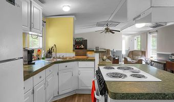 605 Country Club Rd, Andrews, SC 29510