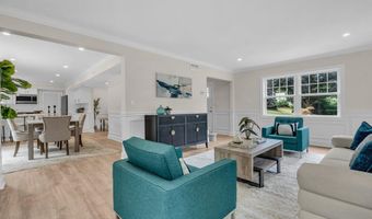 8 Imperia Pl, Aberdeen, NJ 07747