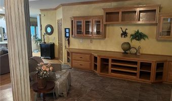 15733 Pine Cir, Basehor, KS 66007