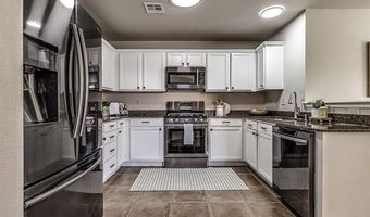 2006 W Greenleaf Ct, Bartlesville, OK 74006