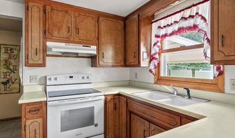 55 Villa Hgts Ct, Algoma, WI 54201