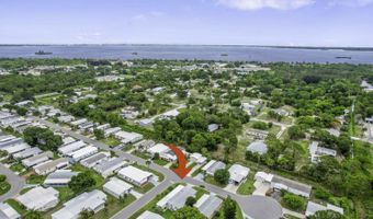 201 CALICO Ct, Barefoot Bay, FL 32976