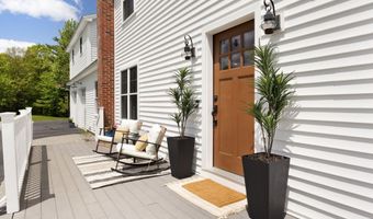 37 Trolly Farm Way, Falmouth, ME 04105