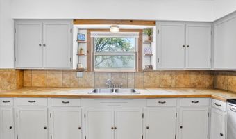 4848 S 50th Rd, Aldrich, MO 65601