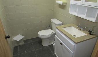 131 SE Cholwell Ave, Bartlesville, OK 74006
