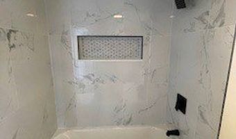 1 Hickory St, Bristol, CT 06010