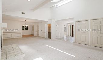 17 Dewberry Ln, Hilton Head Island, SC 29928