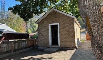 615 E 8th St, Anaconda, MT 59711