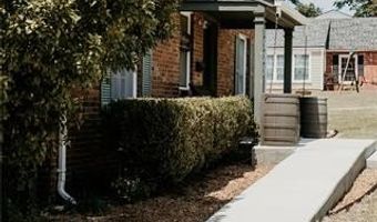 1525 Hillcrest Dr, Bartlesville, OK 74003