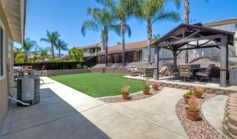 3358 Lake Circle Dr, Fallbrook, CA 92028