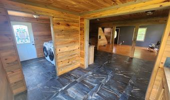 27 Russell Farm Rd, Andrews, NC 28901