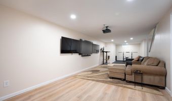 522 BEECH TREE Ln, Hockessin, DE 19707