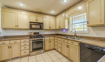 200 BOYD Rd, Adamsville, TN 38310