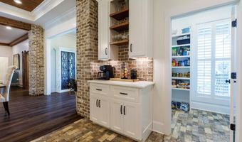 173 Circlestone Dr, Adel, GA 31620