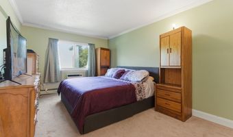 142 Woodland Dr 142, Cromwell, CT 06416