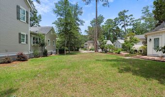 5 Bishop Rd, Beaufort, SC 29906