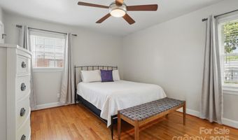 1917 Bentley Pl, Charlotte, NC 28205