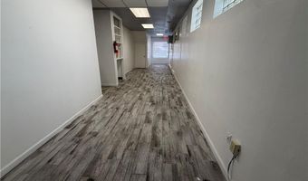 112 114 N 8th St, Allentown, PA 18101