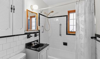 3614 CREST Dr, Annandale, VA 22003