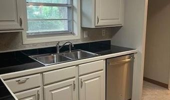 5621 CARL St, Alexandria, LA 71301