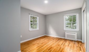 17 Alan Ave, Danbury, CT 06811