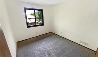 5167 148th St W, Apple Valley, MN 55124