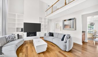 12595 Huntington Trce, Alpharetta, GA 30005