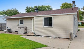 1513 E PLAZA Dr, Appleton, WI 54915